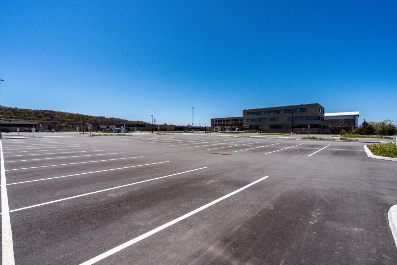 Residence & Conference Centre - Niagara-On-The-Lake Saint Catharines Exterior foto